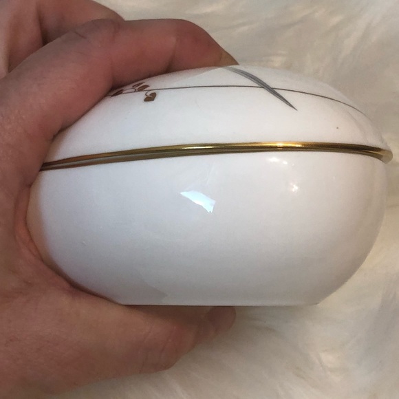 VINTAGE MIKASA HEART TRINKET HOLDER - Picture 6 of 8